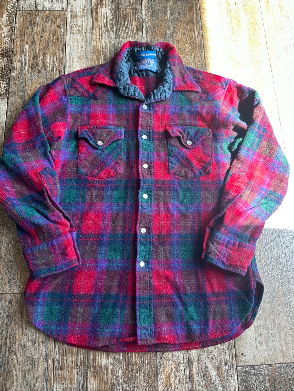 Pendleton High Grade Western Wear Shirt Red Plaid Wool Pearl Snap Vtg USA Mens M
